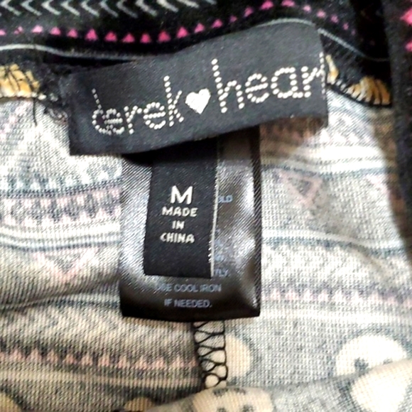 🎄 NWOT🎄: GINGERBREAD MAN VELOUR LEGGINGS - Picture 6 of 6